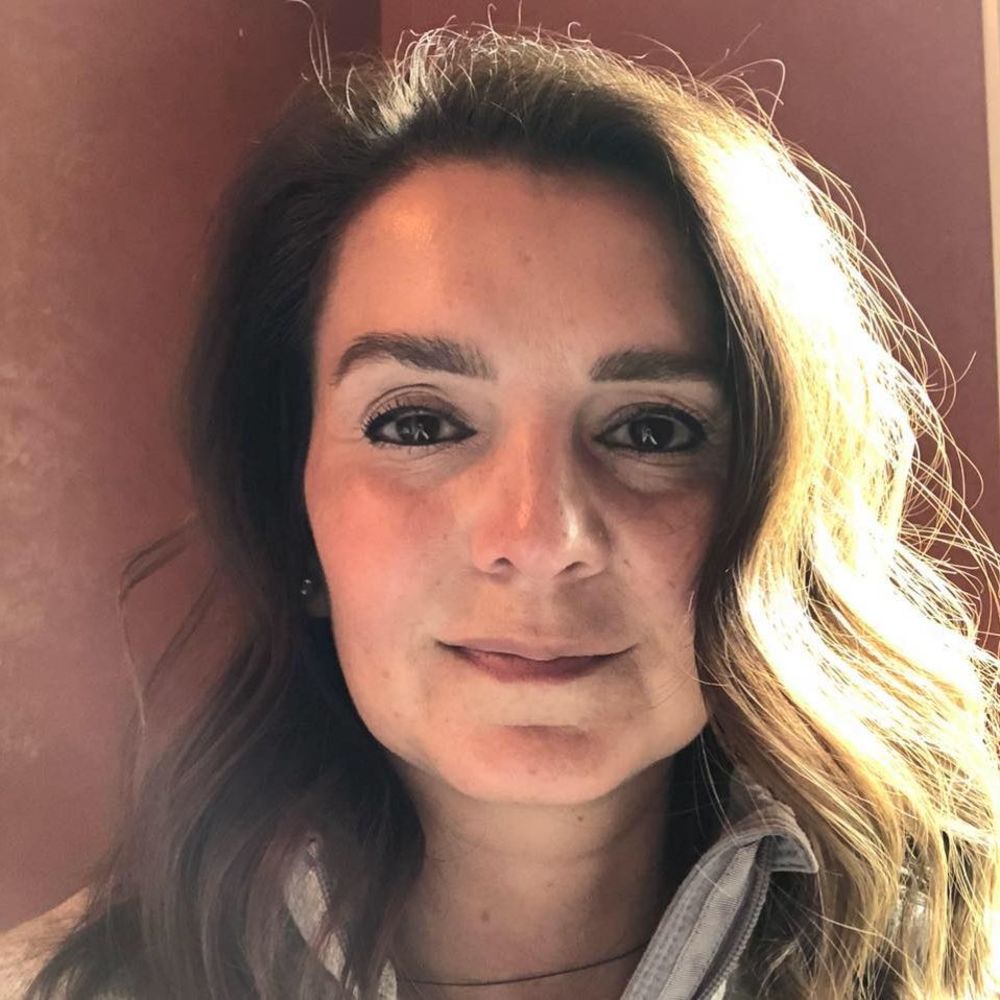 Meet your Posher, Leila